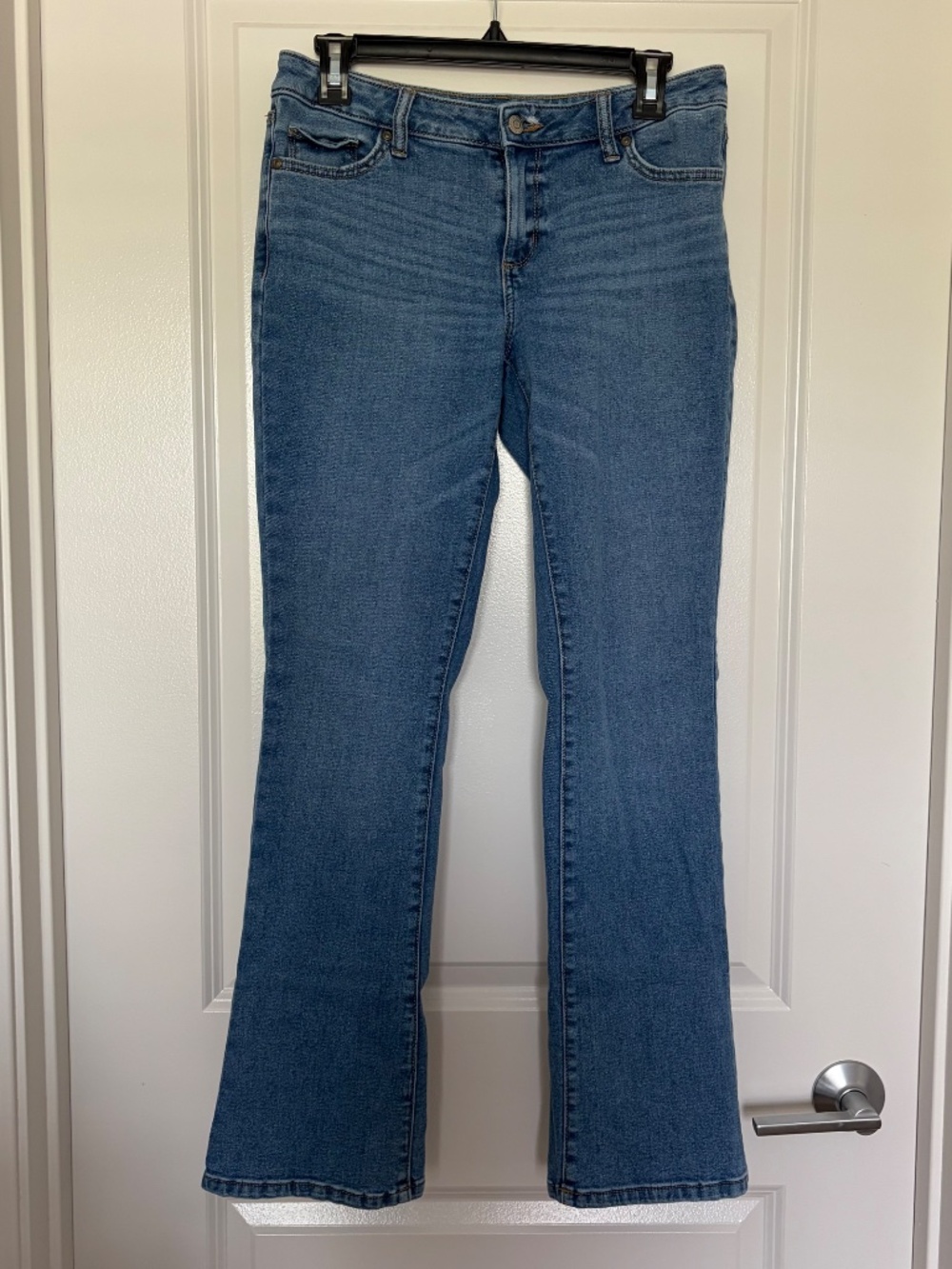 Sonoma Women's 6 Lightwash Bootcut Jeans
